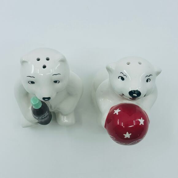 VTG Coca-Cola Playtime Polar Bear Cubs Ceramic Collectible Salt&Pepper Shaker - Picture 5 of 5